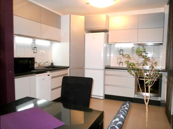 Slika 2 - Dvoiposoban stan na Crvenom pevcu